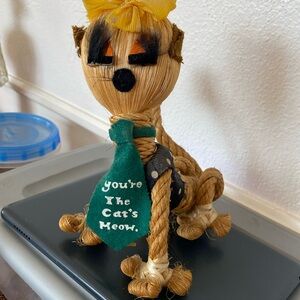 Adorable kitty made Fromm rope. Art piece. Unique gift.